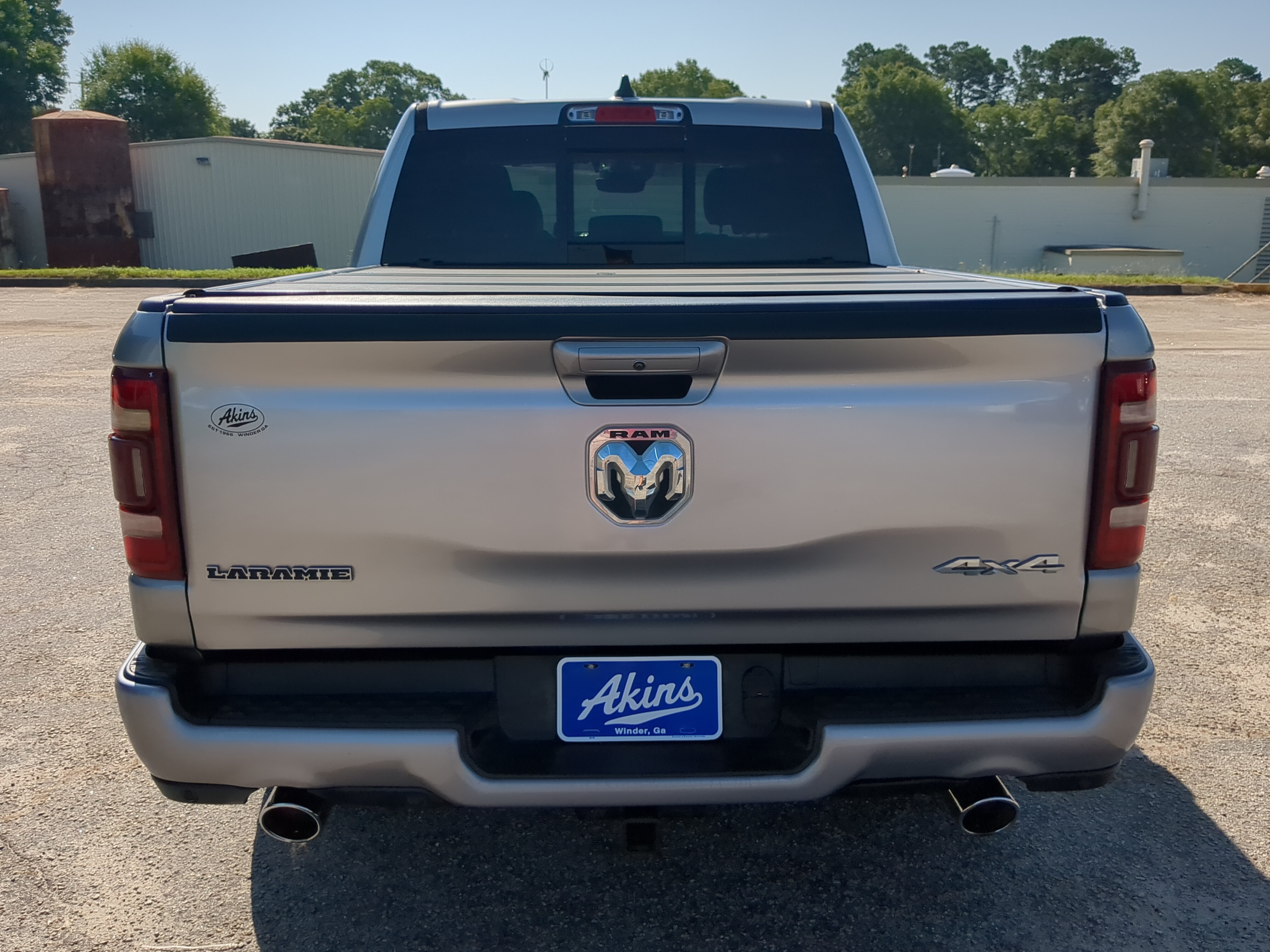 Used 2021 RAM 1500 Laramie w/ Sport Appearance Package AWD/4WD image 4