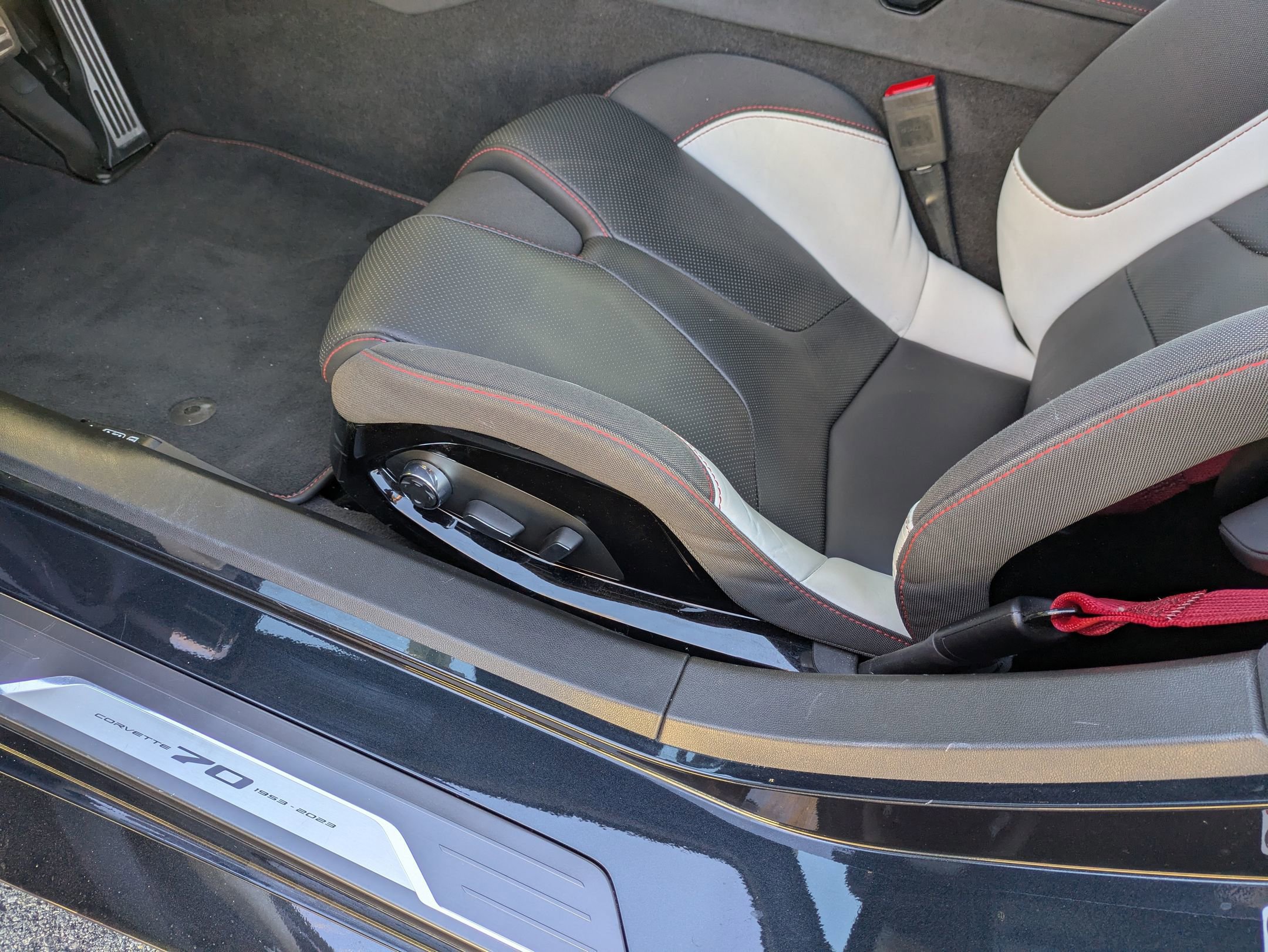 Used 2023 Chevrolet Corvette 3LT w/ Z51 Performance Package image 13