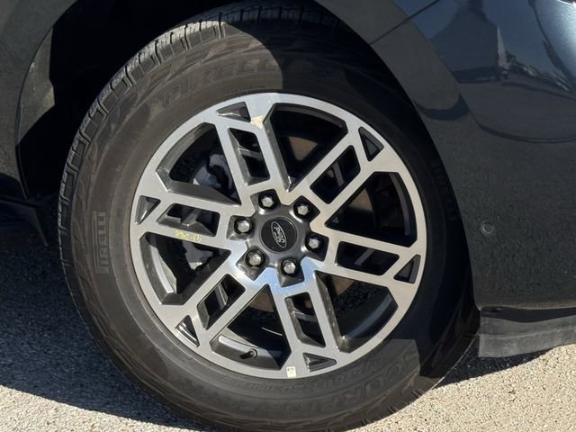 Certified 2025 Ford Expedition Active AWD/4WD image 36