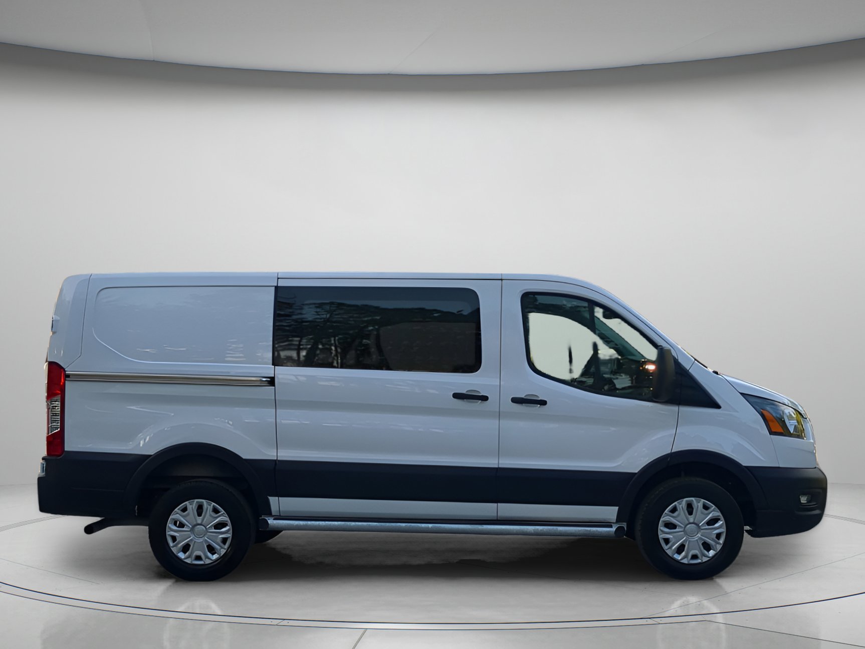 Certified 2025 Ford Transit 250 Low Roof w/ Exterior Upgrade Package RWD image 39