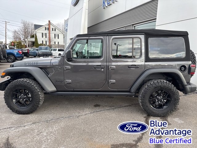 Used 2024 Jeep Wrangler Willys image 9