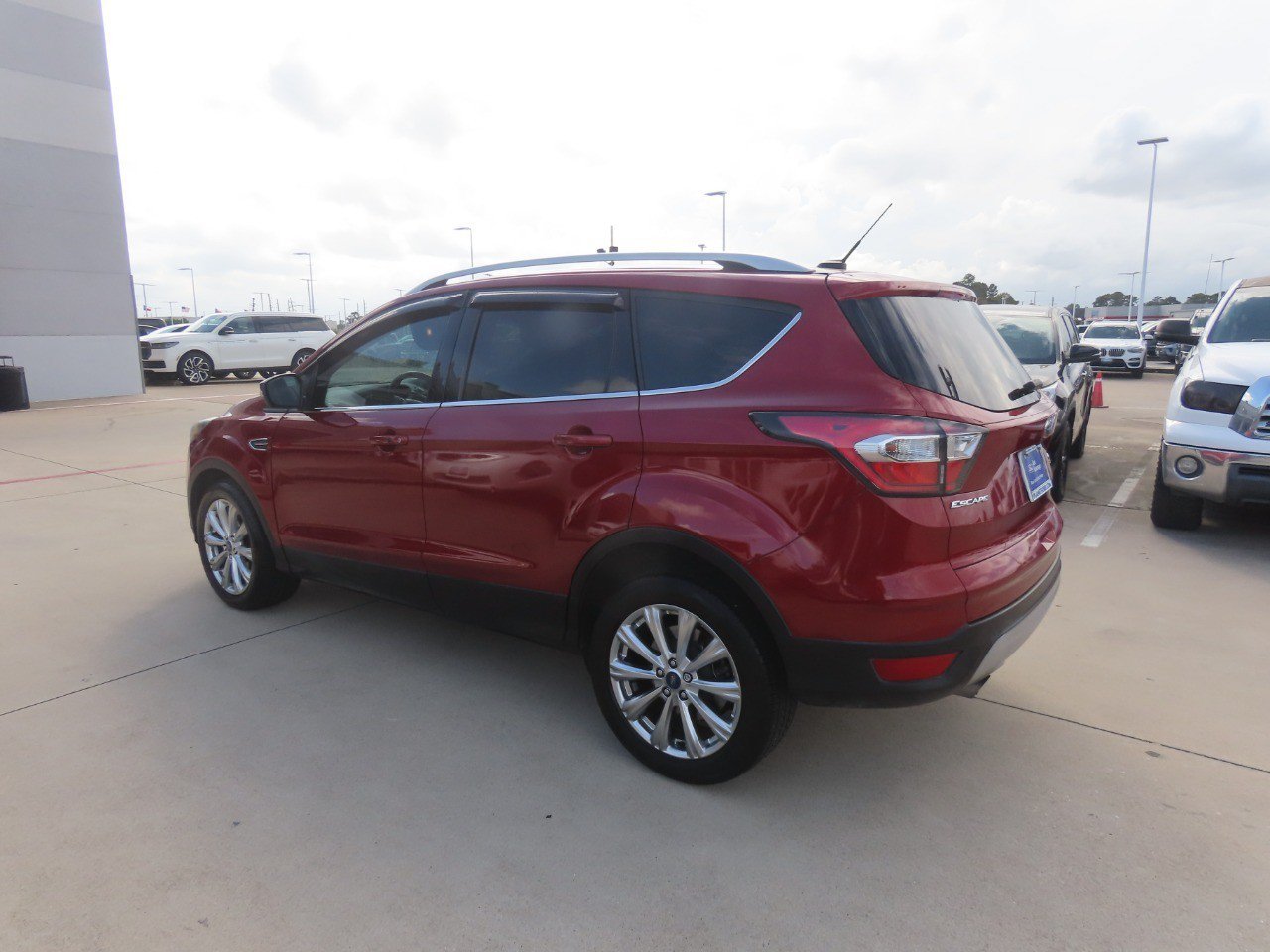 Certified 2017 Ford Escape Titanium FWD image 15