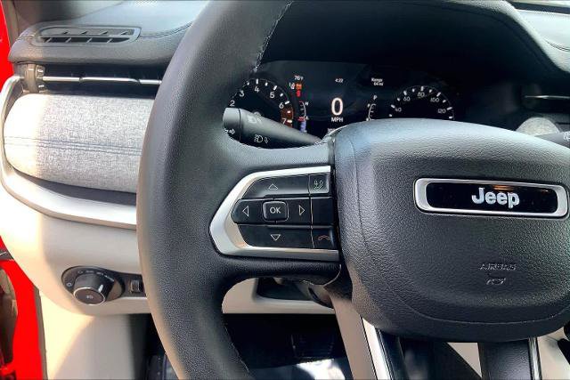 Used 2023 Jeep Compass Latitude w/ Convenience Group AWD/4WD image 24