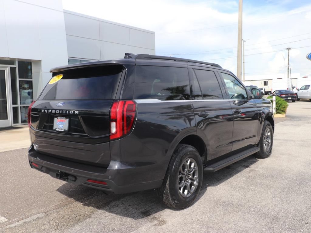 Certified 2025 Ford Expedition Active RWD image 16