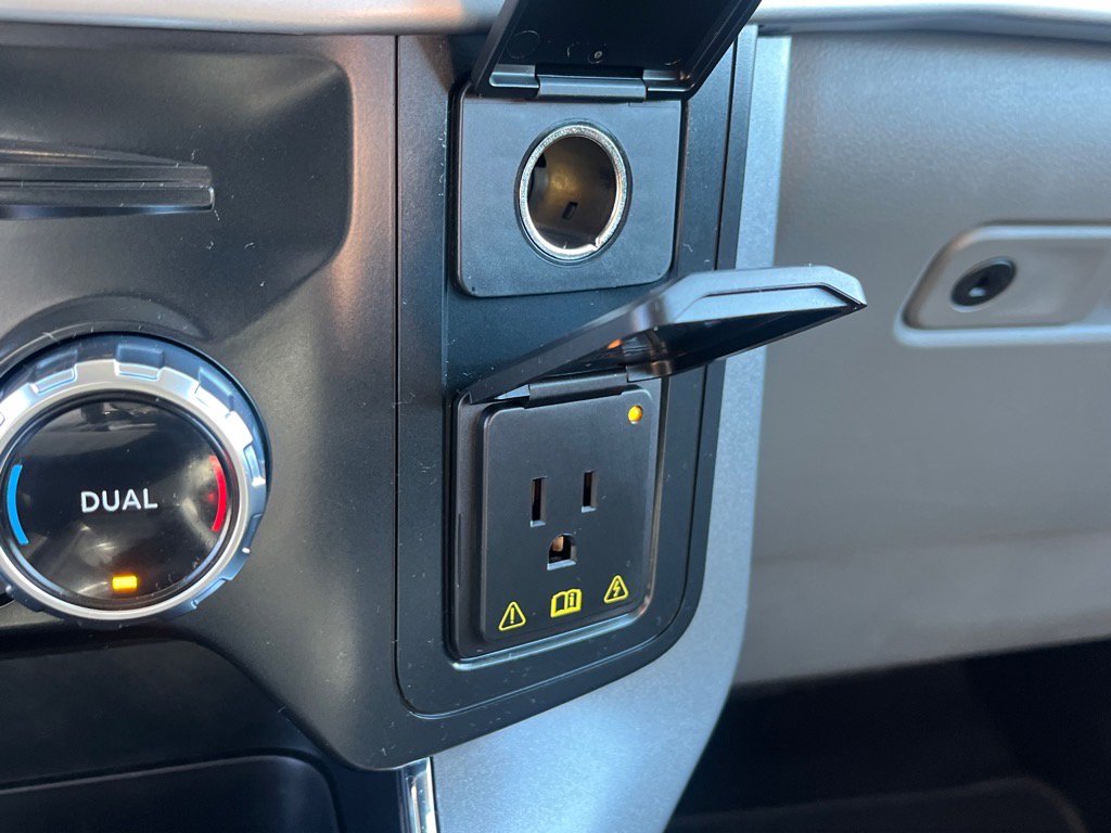 Certified 2022 Ford F150 XLT w/ Equipment Group 302A High image 14