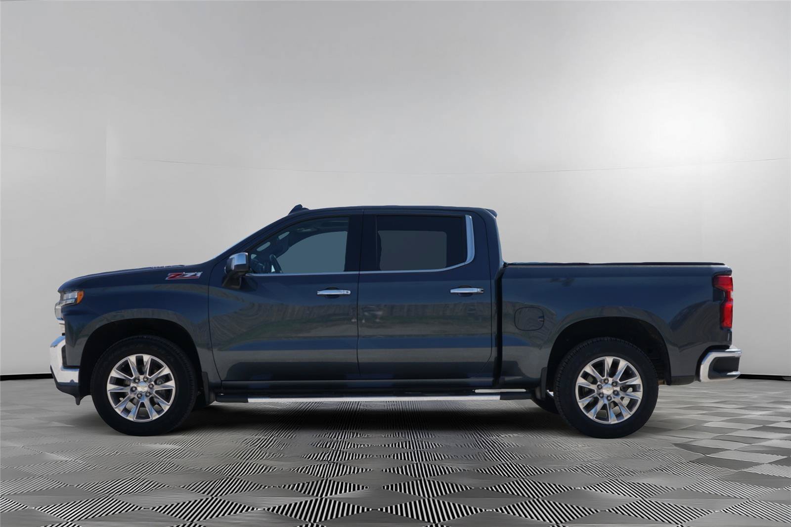 Used 2020 Chevrolet Silverado 1500 LTZ w/ LTZ Premium Package AWD/4WD image 7