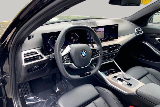 Used 2025 BMW 330i xDrive Sedan AWD/4WD image 18
