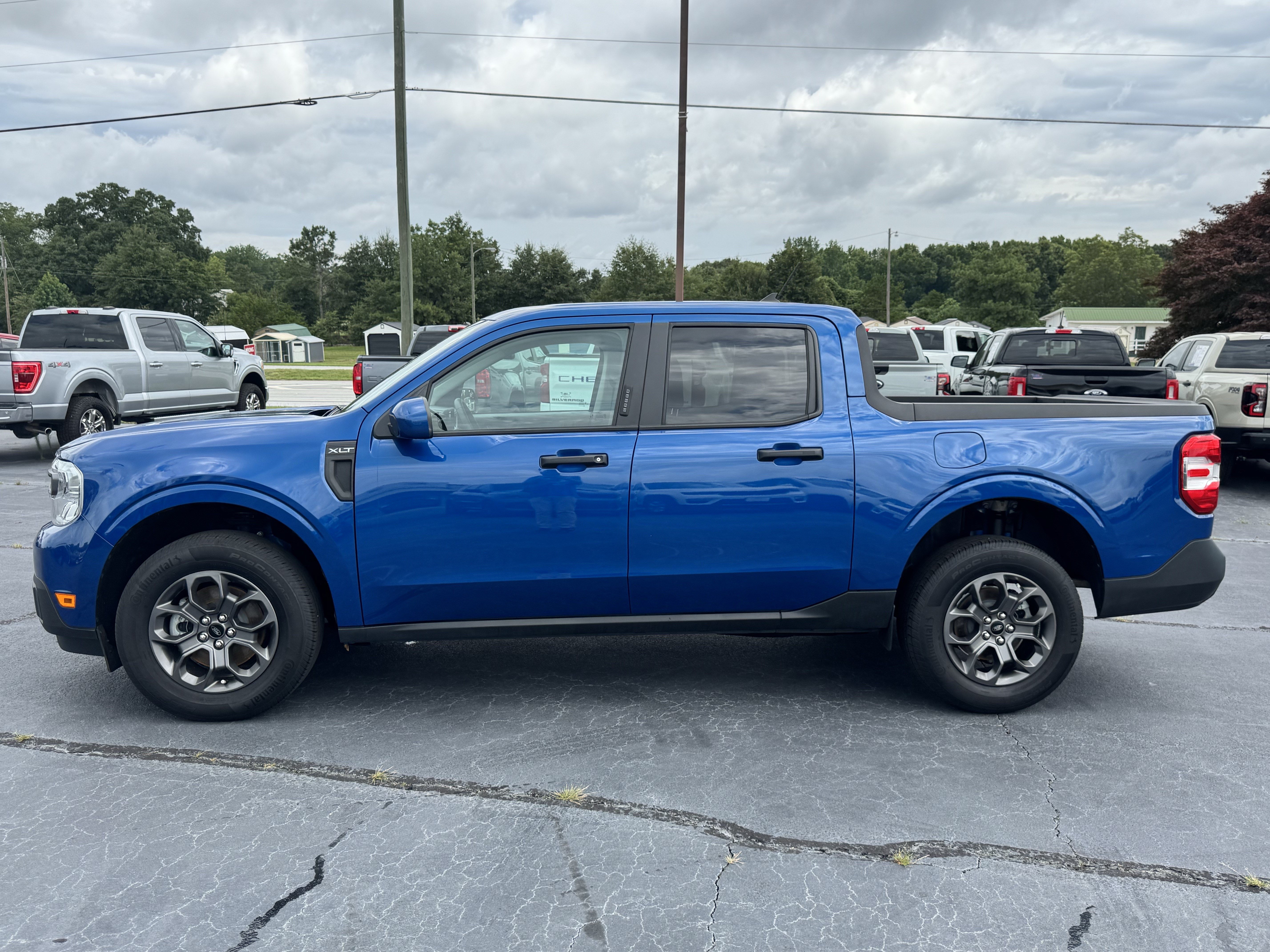 Certified 2023 Ford Maverick XLT w/ XLT Luxury Package FWD image 8