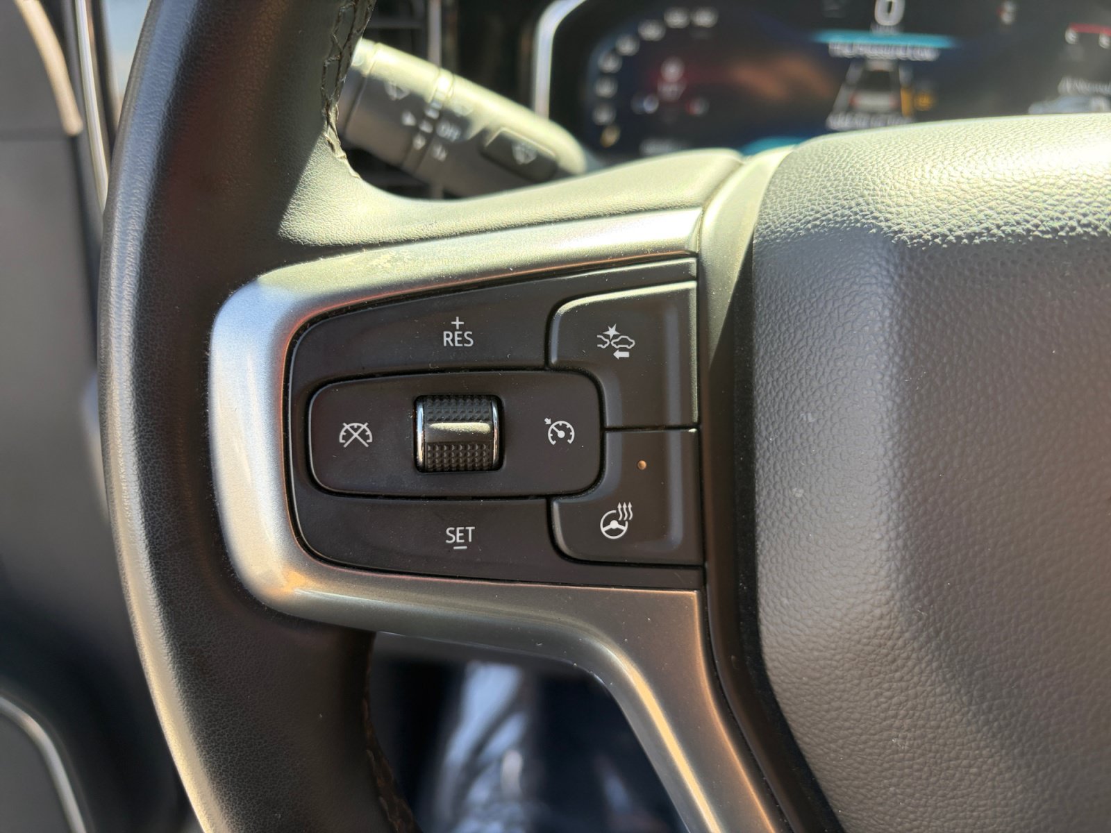 Used 2024 Chevrolet Silverado 3500 LTZ w/ LTZ Plus Package AWD/4WD image 10