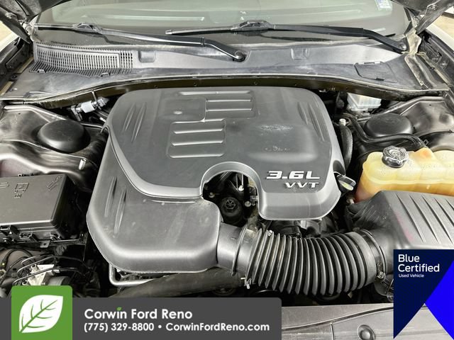 Used 2021 Dodge Charger SXT w/ Blacktop Package RWD image 33