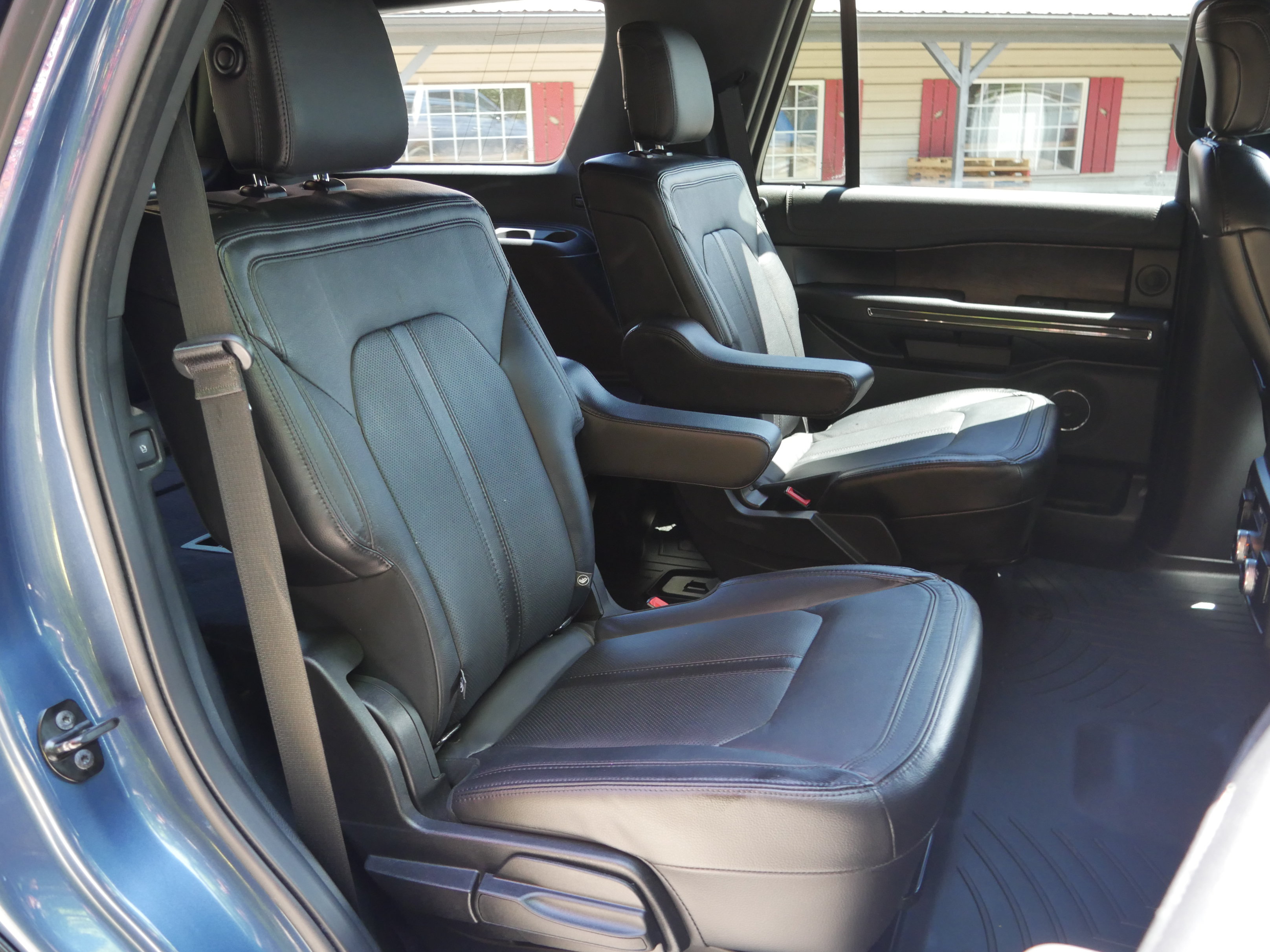Certified 2019 Ford Expedition Limited w/ Equipment Group 302A AWD/4WD image 31