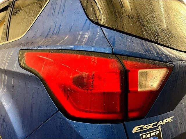 Certified 2019 Ford Escape SE AWD/4WD image 28