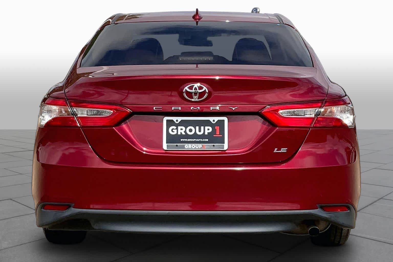 Used 2020 Toyota Camry LE FWD image 5