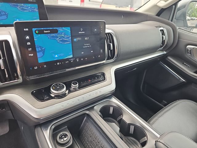 Certified 2025 Ford Expedition Platinum AWD/4WD image 17