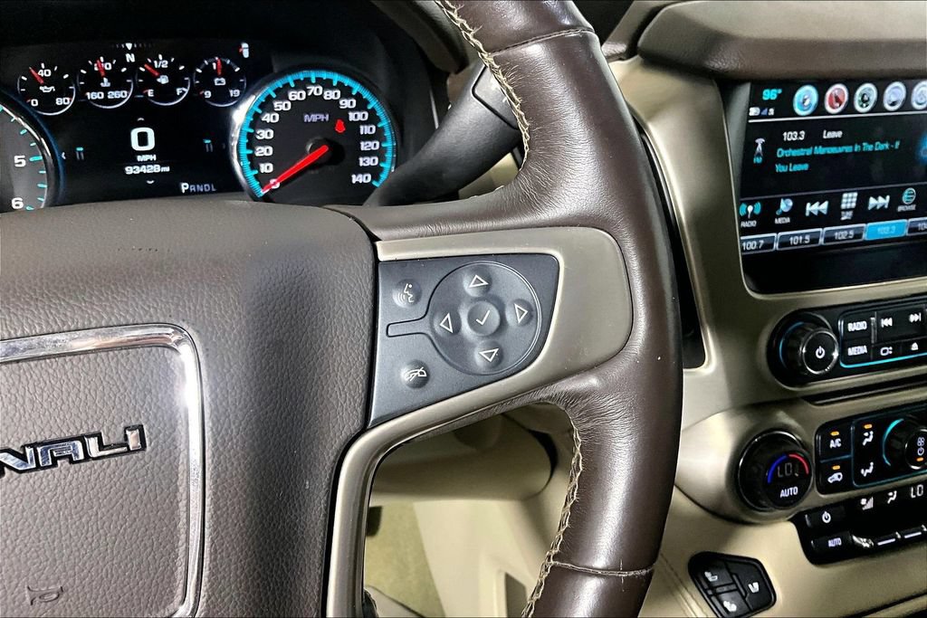 Used 2019 GMC Yukon XL Denali w/ Open Road Package RWD image 15