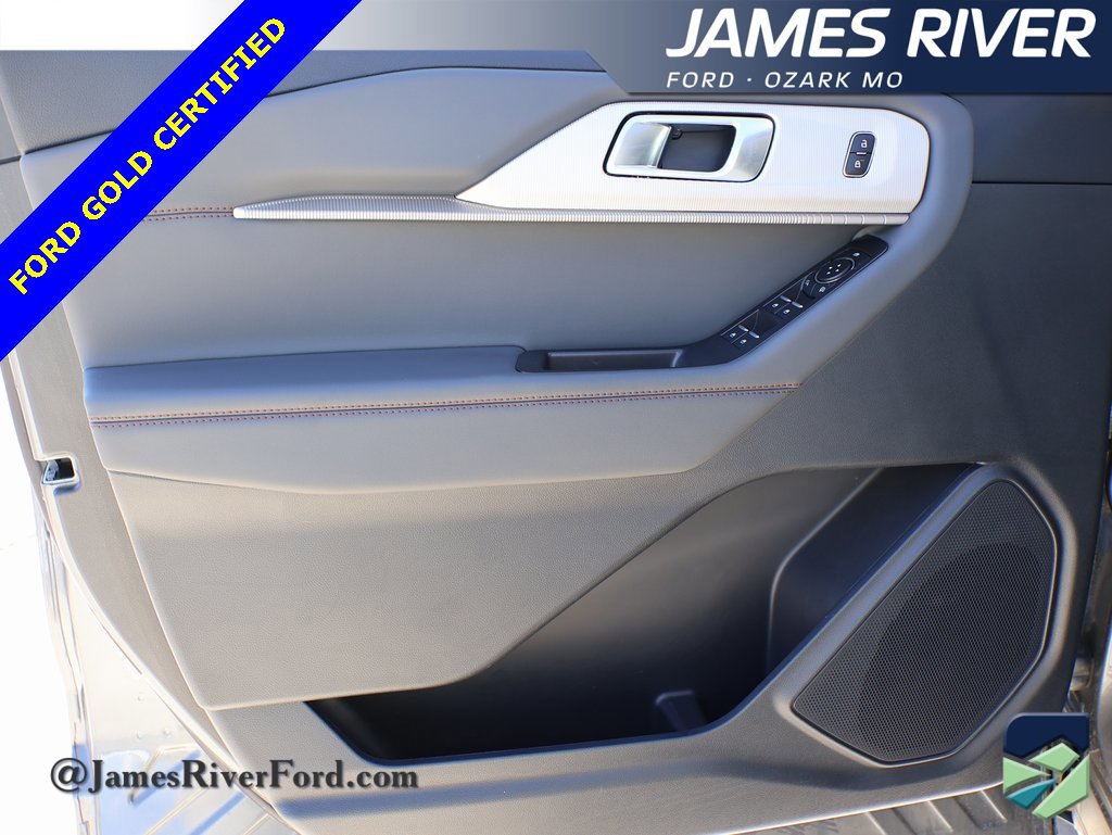 Certified 2025 Ford Explorer Active image 22