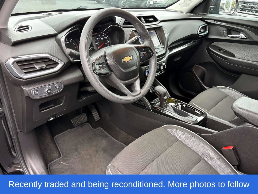 Used 2022 Chevrolet TrailBlazer LT FWD image 18