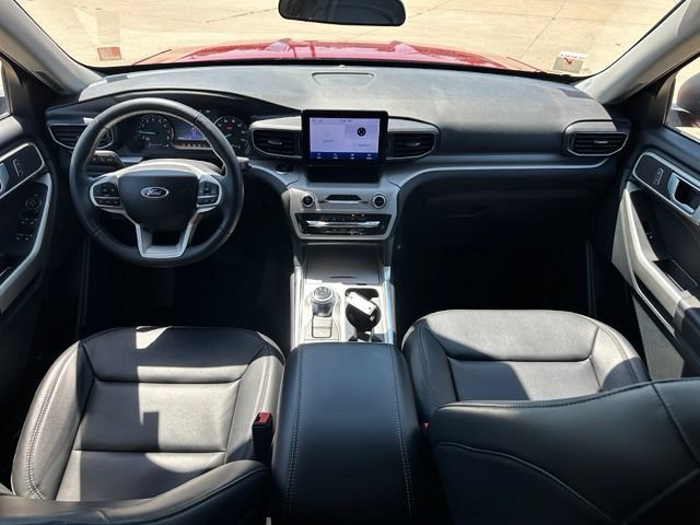Certified 2023 Ford Explorer XLT w/ Equipment Group 202A AWD/4WD image 13