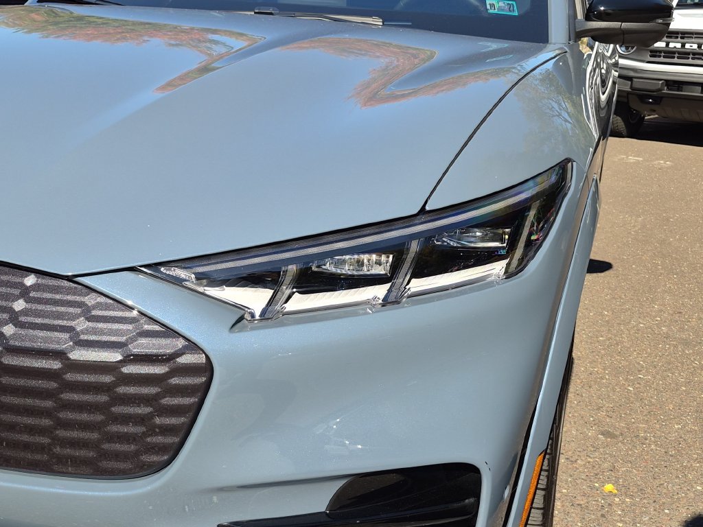 Certified 2023 Ford Mustang Mach-E GT AWD/4WD image 4