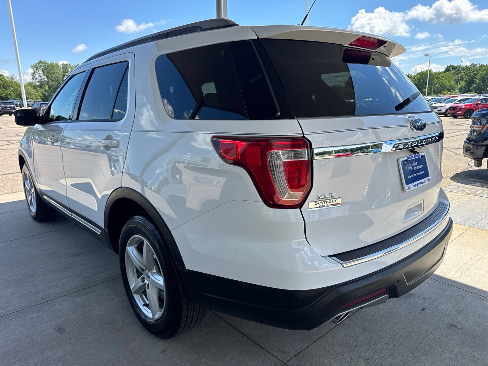 Certified 2018 Ford Explorer XLT w/ Equipment Group 202A FWD image 5