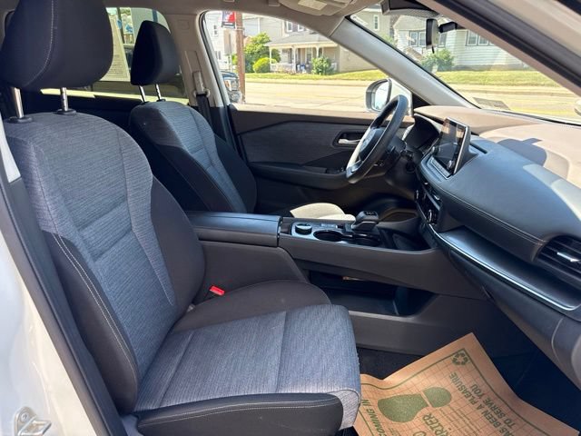 Used 2023 Nissan Rogue SV AWD/4WD image 30