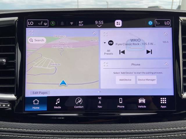 Used 2026 Chrysler Pacifica Limited FWD image 35