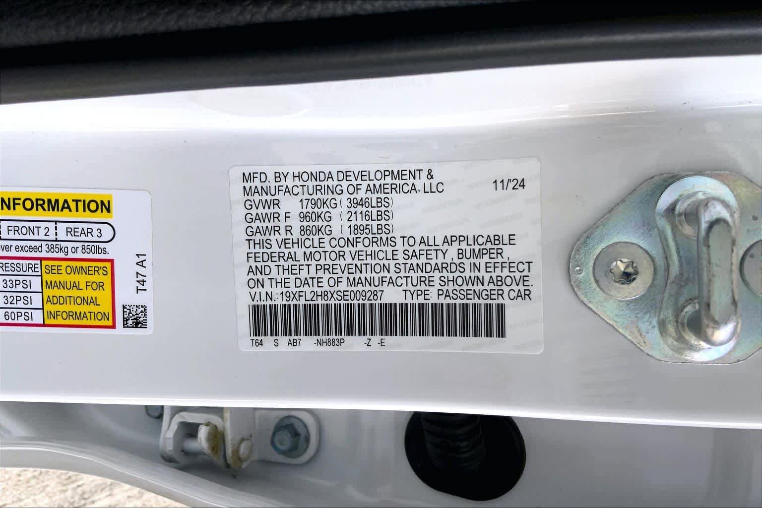 Used 2025 Honda Civic Sport image 31