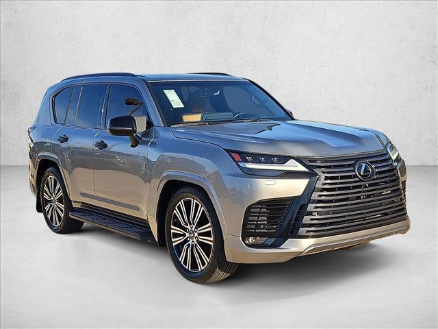 Used 2023 Lexus LX 600 4WD w/ Appearance Package image 3