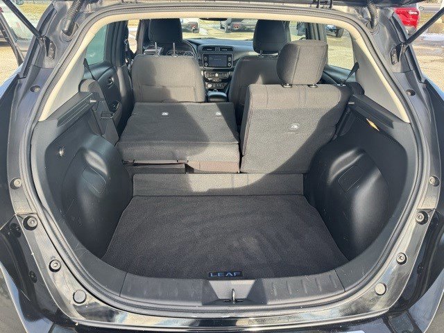 Used 2020 Nissan Leaf SV w/ SV Technology Package image 29