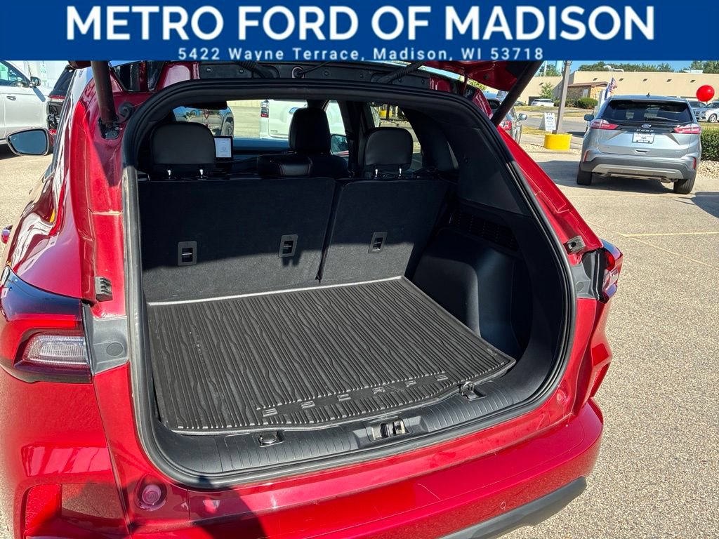 Certified 2023 Ford Escape ST-Line Elite w/ Premium Technology Package AWD/4WD image 41