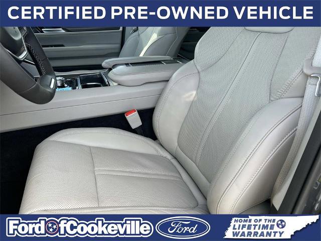 Used 2023 Jeep Wagoneer Series III w/ Preferred Equipment Group image 29