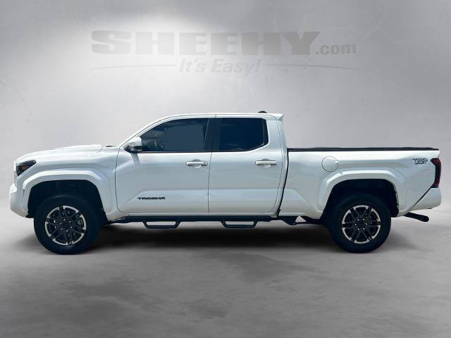 Used 2025 Toyota Tacoma TRD Sport AWD/4WD image 14