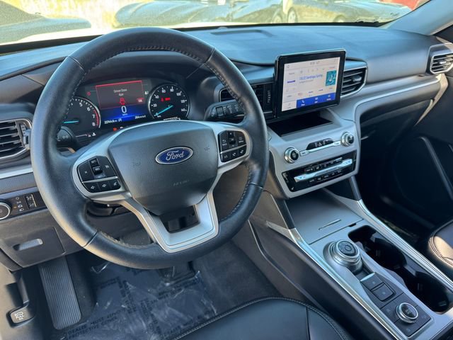 Certified 2023 Ford Explorer XLT w/ Equipment Group 202A AWD/4WD image 10