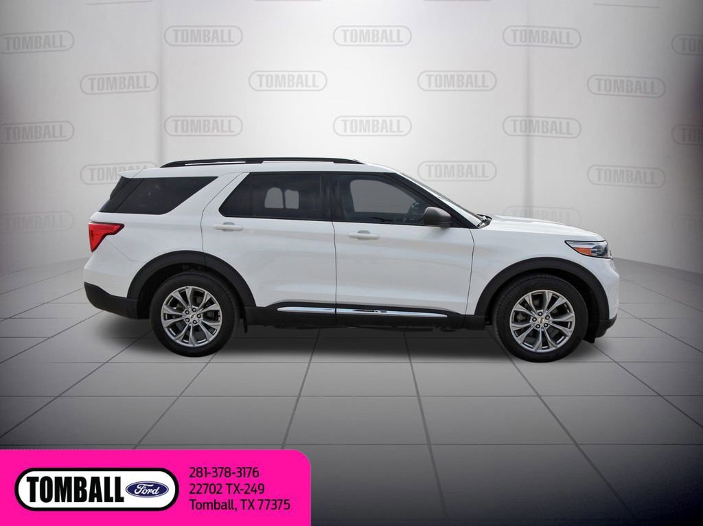 Certified 2022 Ford Explorer XLT w/ Equipment Group 202A image 6