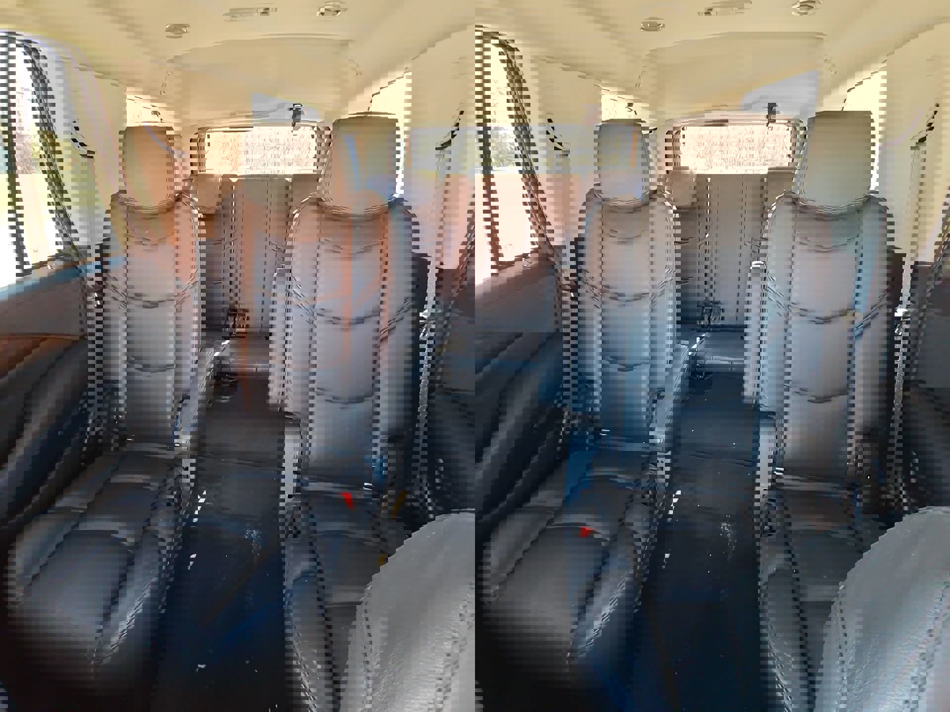 Used 2017 Cadillac Escalade Luxury image 22