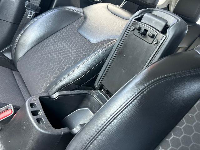 Used 2020 Jeep Compass Latitude FWD image 35