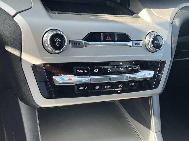 Certified 2024 Ford Explorer XLT AWD/4WD image 13