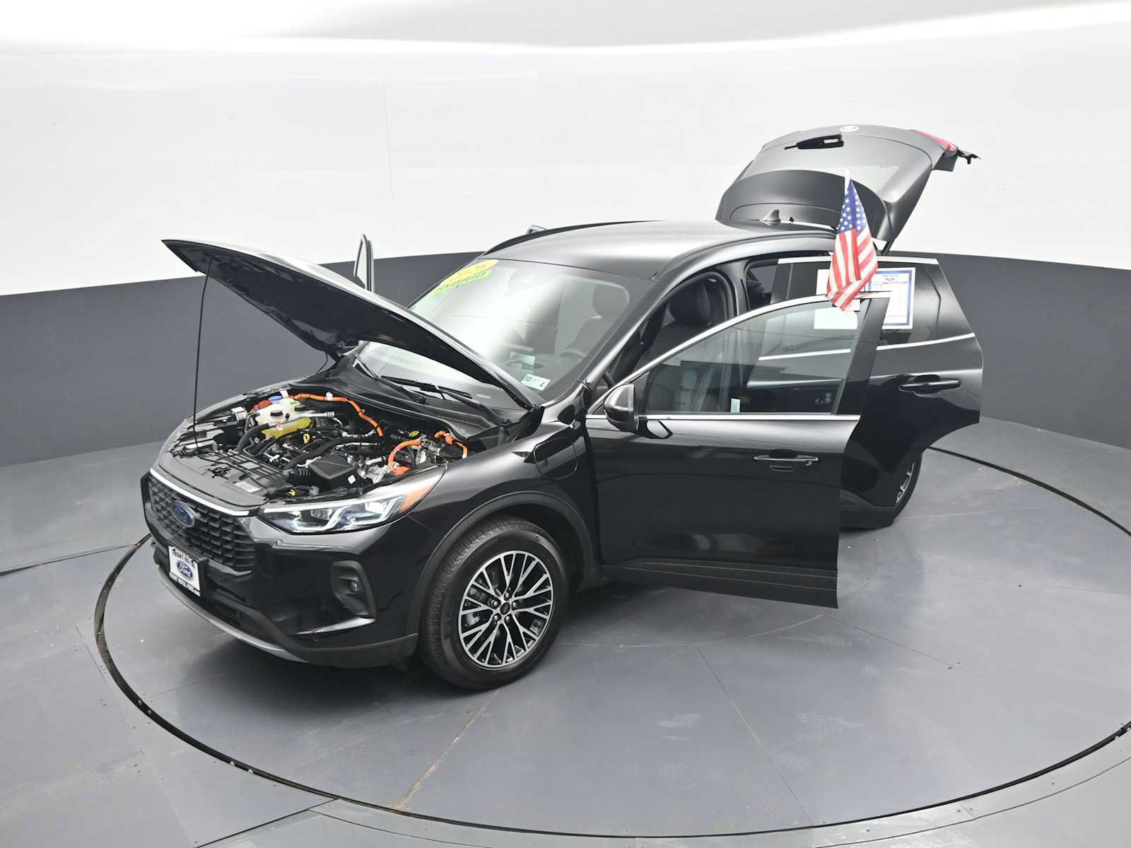 Certified 2026 Ford Escape SE w/ PHEV Premium Package FWD image 44