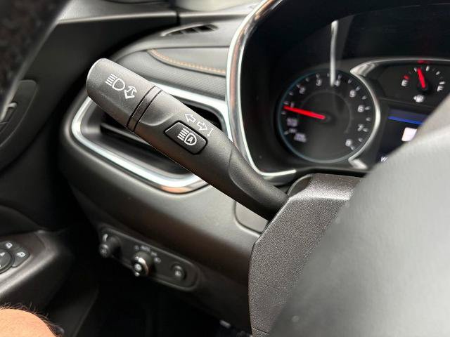 Used 2021 Chevrolet Equinox Premier AWD/4WD image 18