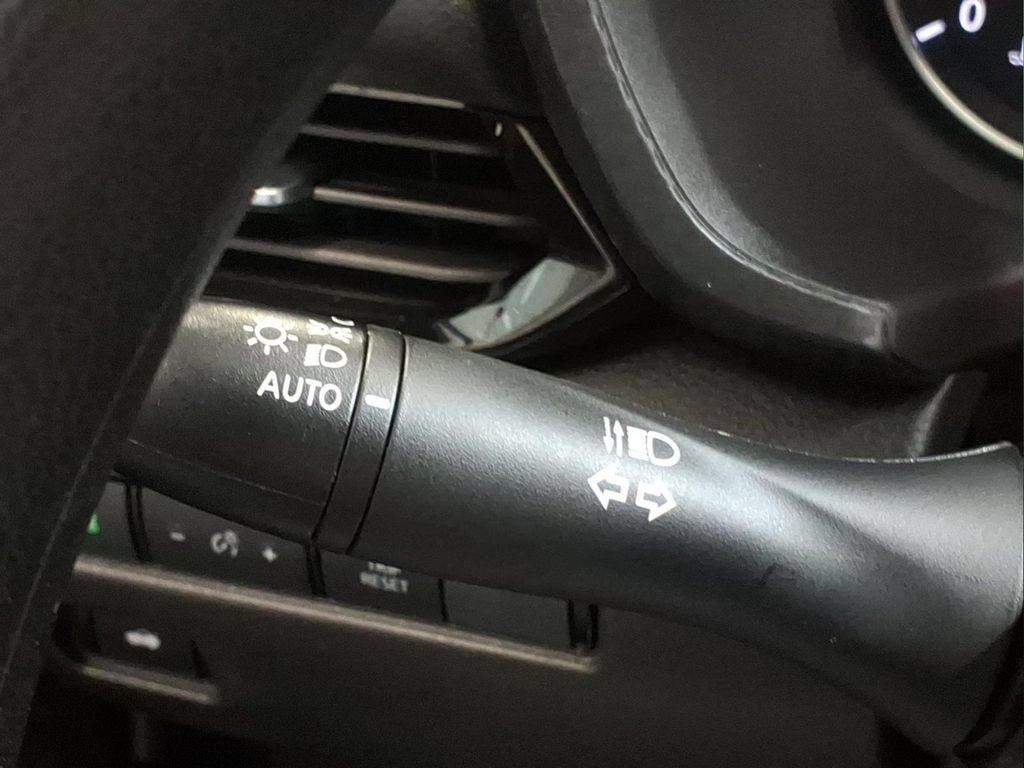 Used 2025 Nissan Sentra SV FWD image 19