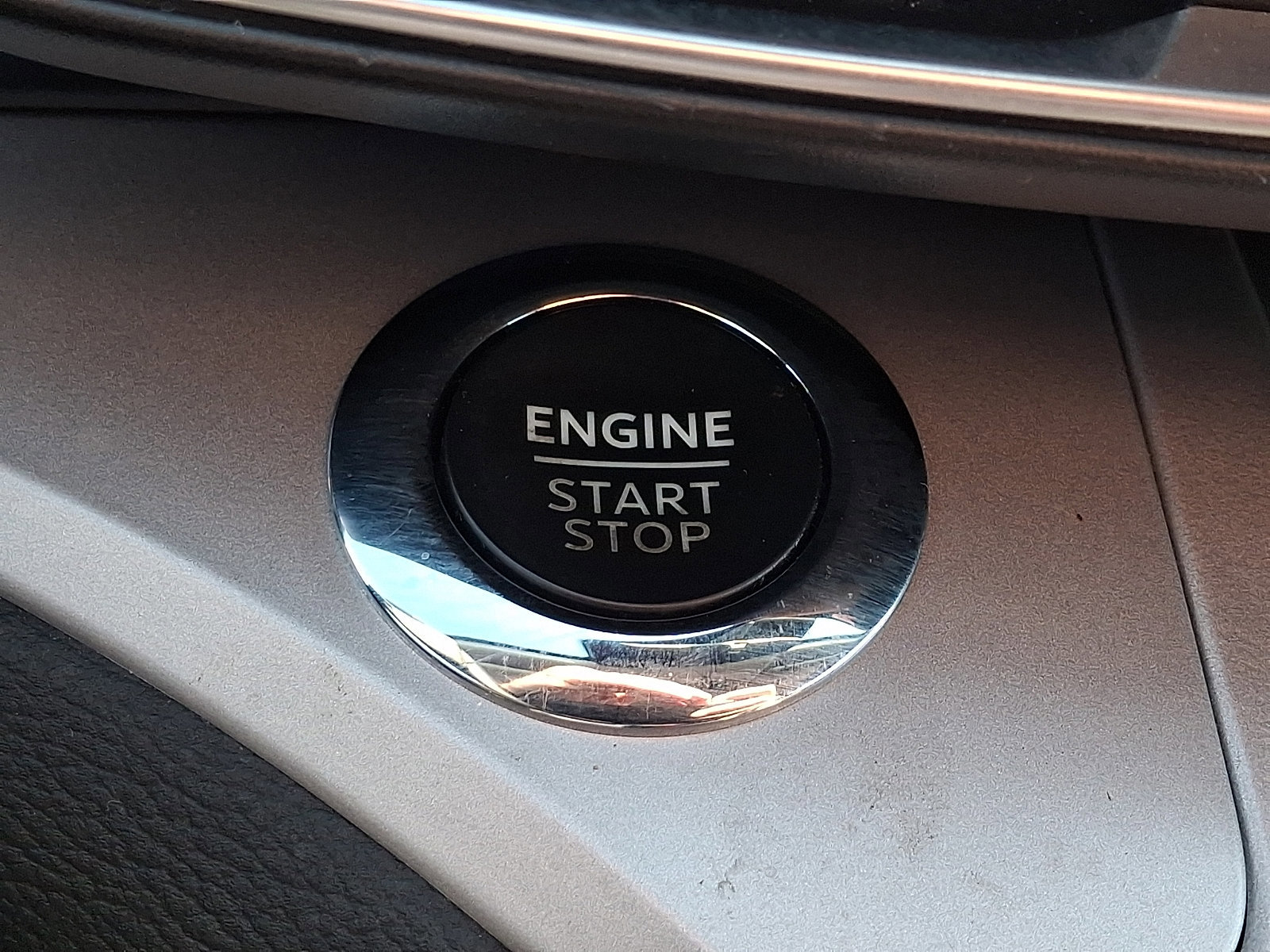 Certified 2023 Ford Explorer XLT w/ Equipment Group 202A image 24