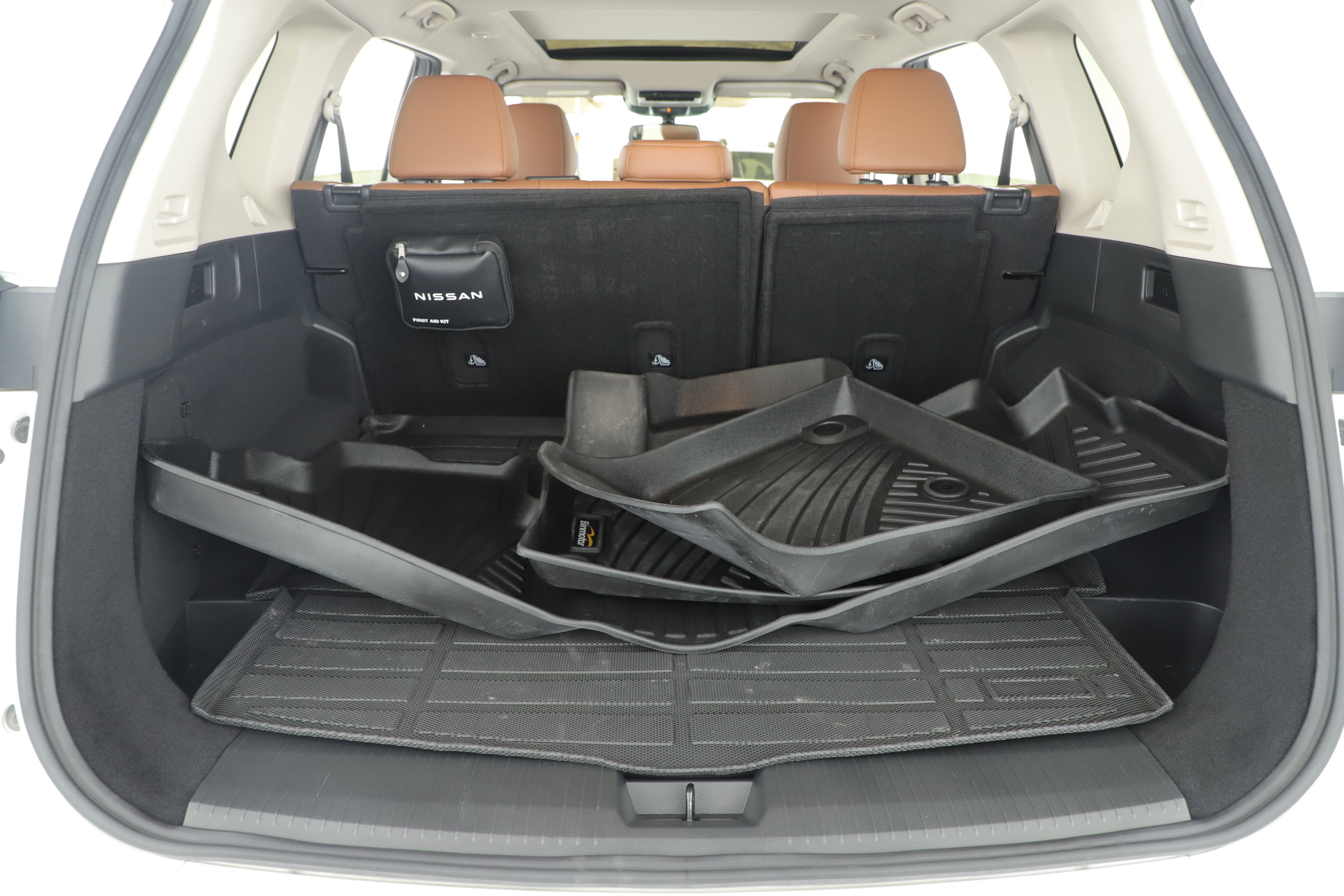 Used 2024 Nissan Rogue Platinum image 5