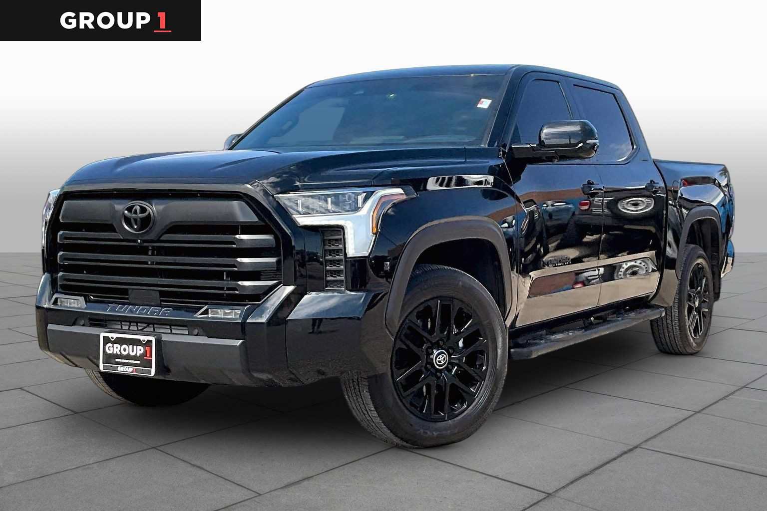 Used 2025 Toyota Tundra Limited AWD/4WD image 1