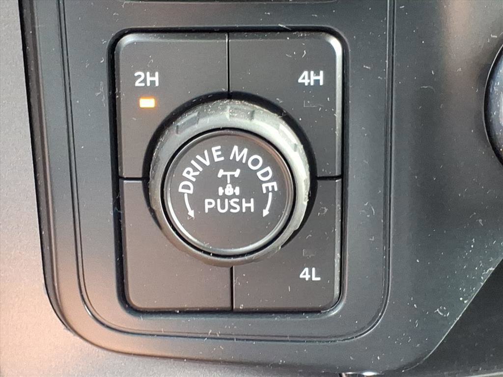 Certified 2025 Ford F150 XLT w/ Equipment Group 302A MID image 18