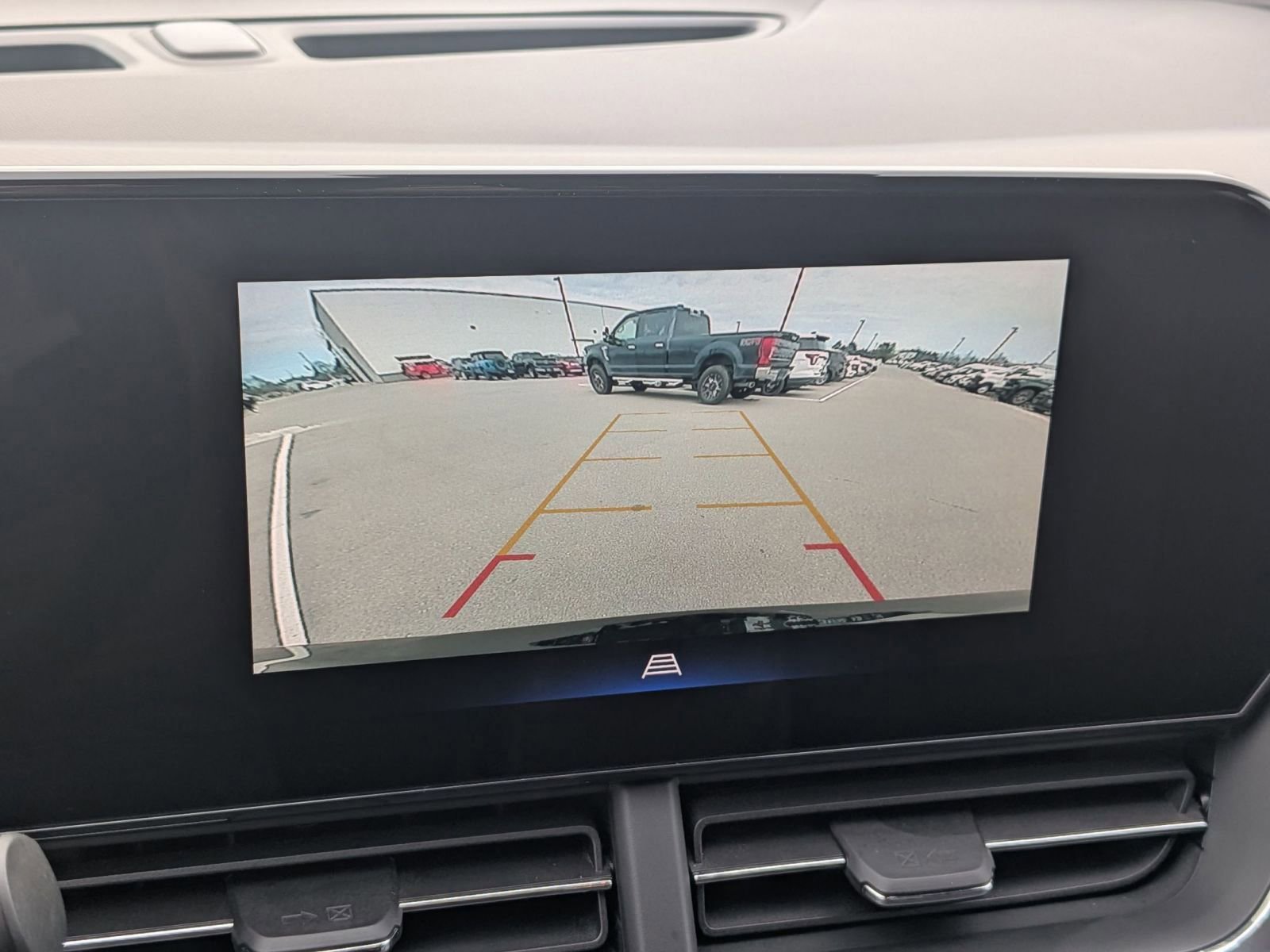 Used 2024 Chevrolet Trax LT w/ Driver Confidence Package FWD image 23