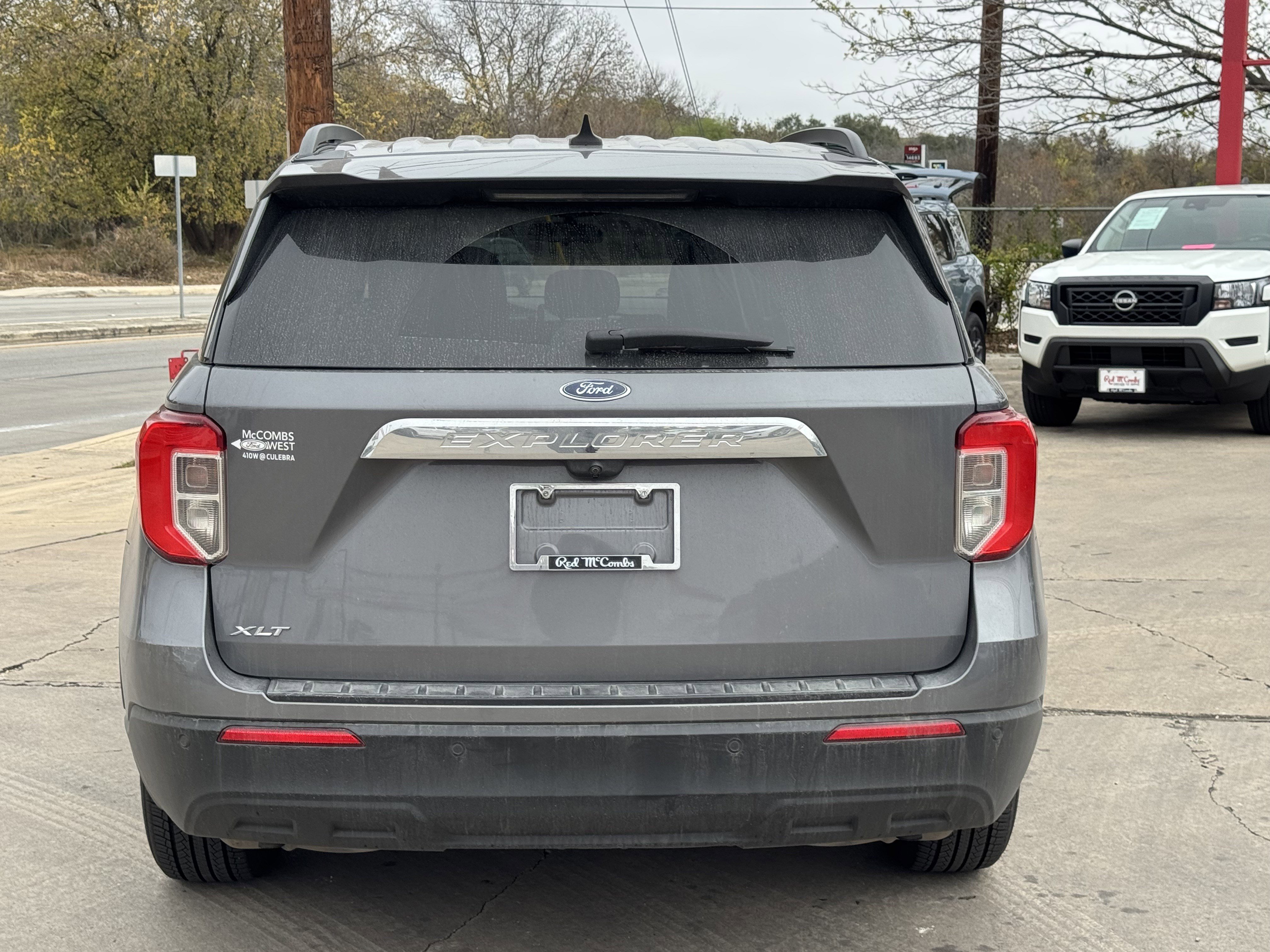 Certified 2021 Ford Explorer XLT image 6