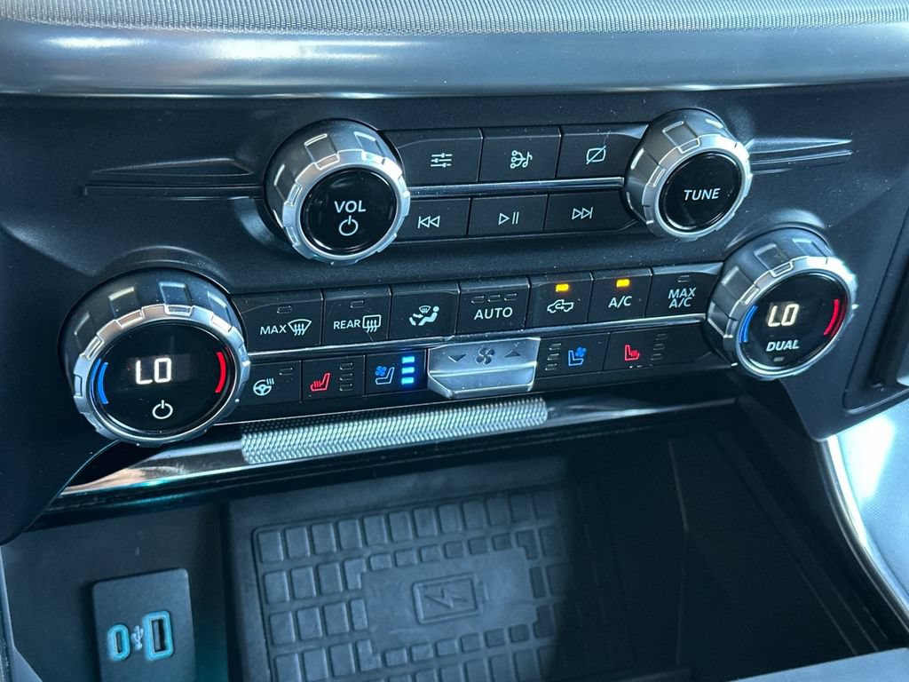 Certified 2021 Ford F150 Raptor w/ Raptor 37 Performance Package AWD/4WD image 19