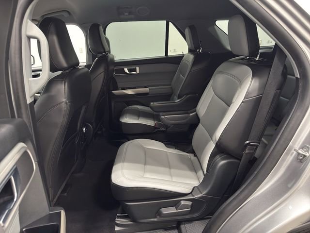 Certified 2021 Ford Explorer XLT w/ Equipment Group 202A AWD/4WD image 35