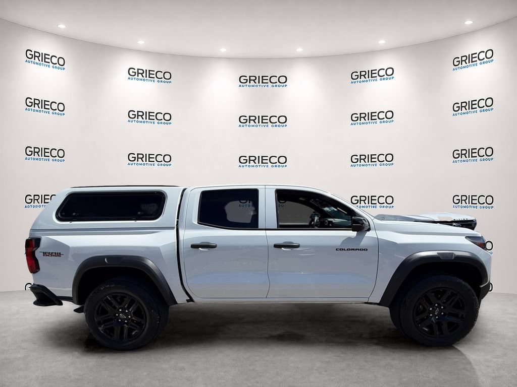 Used 2024 Chevrolet Colorado Trail Boss w/ Technology Package AWD/4WD image 8