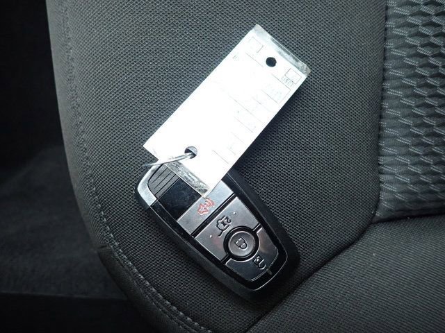 Certified 2023 Ford Explorer XLT image 30